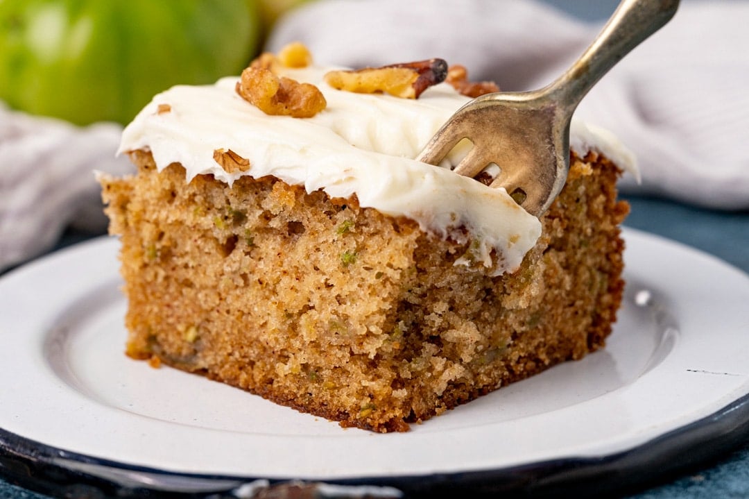 Green Tomato Cake: The Surprising Ingredient for a Moist Dessert